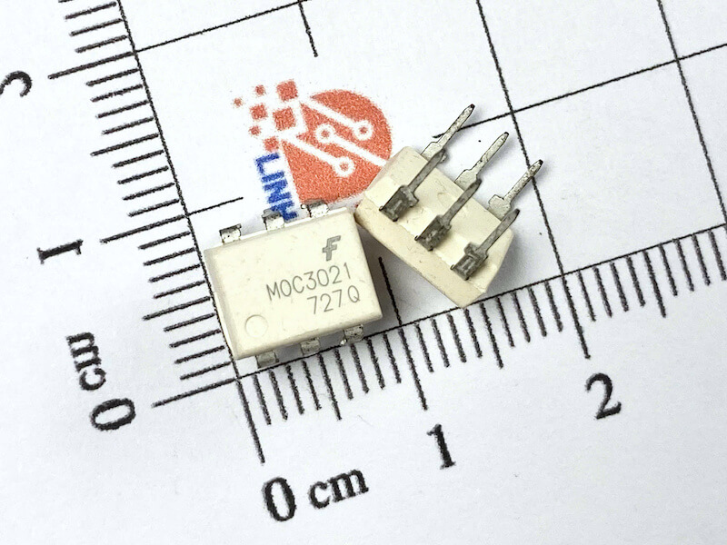 MOC3021 Opto DIP-6 Hãng Fairchild