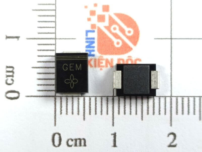 SMCJ15A-E3/57T diode TVS kí hiệu GEM 15V DO-214AB