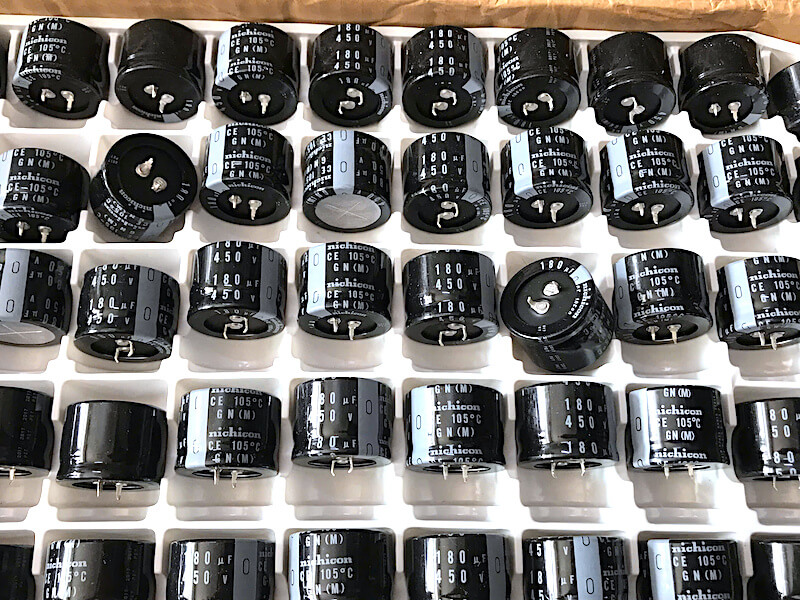 Tụ hóa Nichicon 180uF 450V kích thước 30x30mm mới