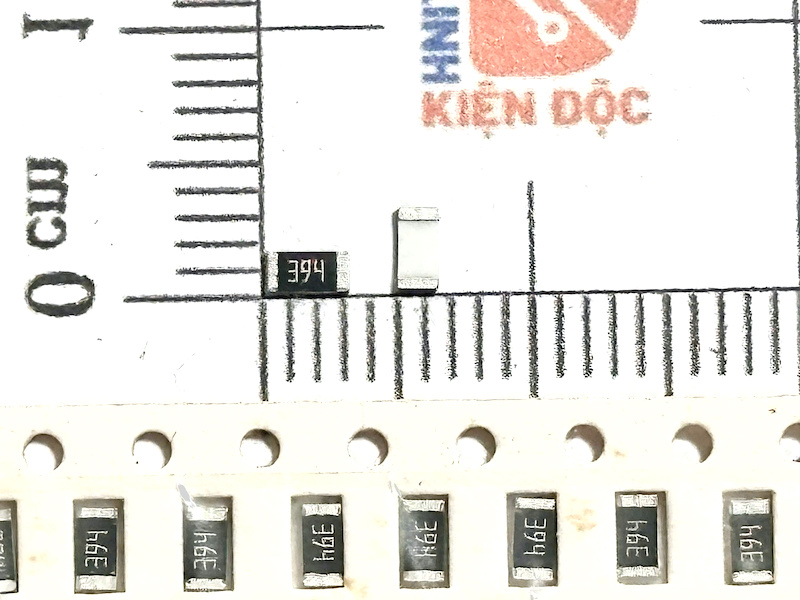 Điện trở dán 1206 390K