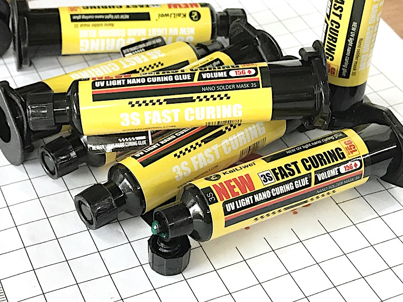 Keo UV Kailiwei màu xanh khô trong 3s loại vỏ vàng 15g