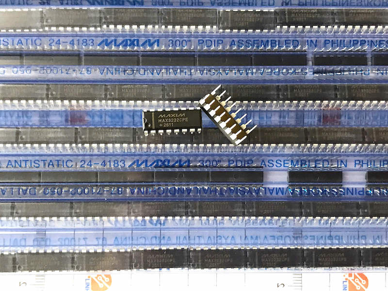 MAX3232CPE IC truyền thông, chuyển đổi tín hiệu RS-232 sang TTL DIP-16