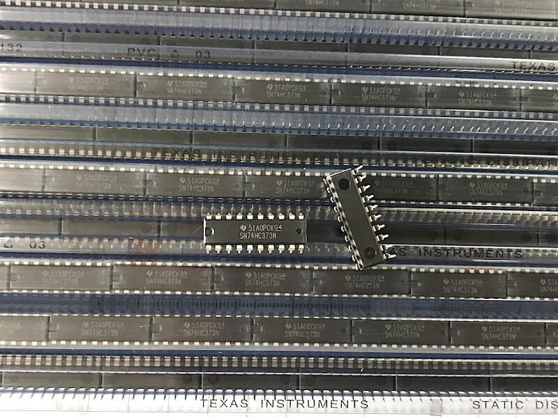 SN74HC373N IC số chốt dữ liệu 8 bit, tốc độ cao, ngõ ra 3 trạng thái DIP-20 Nhập khẩu chính hãng (loại đắt)
