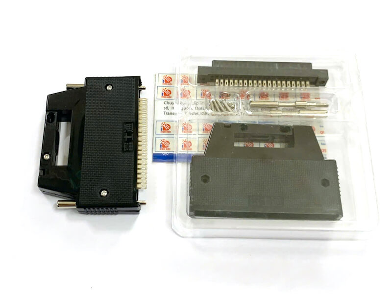 1 Bộ phích cắm Fujitsu 6 trong một Mitsubishi Q Series PLC I / O Connector 40 chân FCN-40P