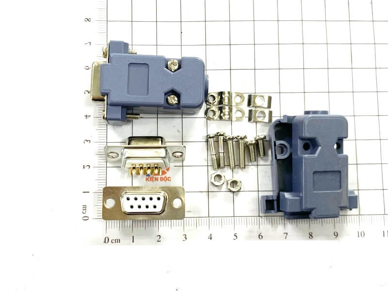1 Bộ đầu nối Delta Servo DB9 loại mạ vàng đầu cái 9 chân ( đầu DB9+vỏ DB9)