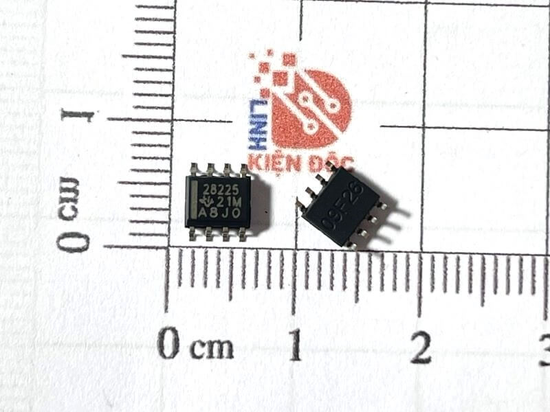 2825 TPS28225DR IC điều khiển Mosfet SOP-8