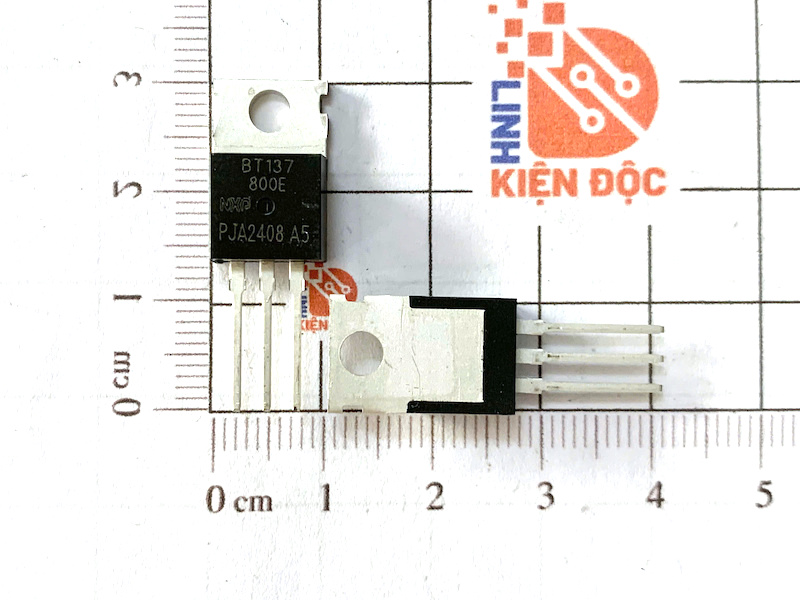 BT137-800E Triac 800V 8A TO-220 mới