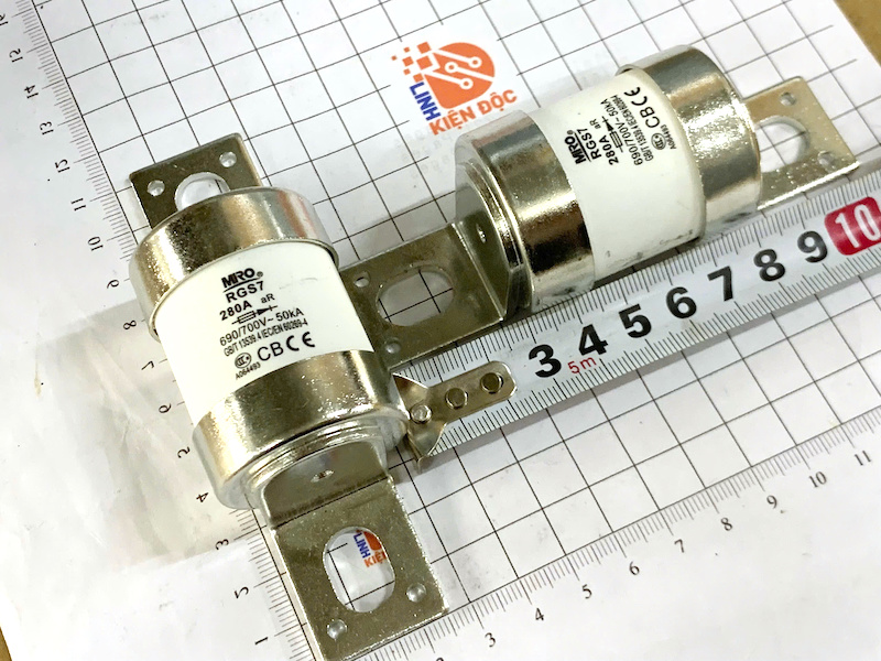 Cầu chì RGS7 280A 690V Mro 110x25mm mới - Ảnh 2