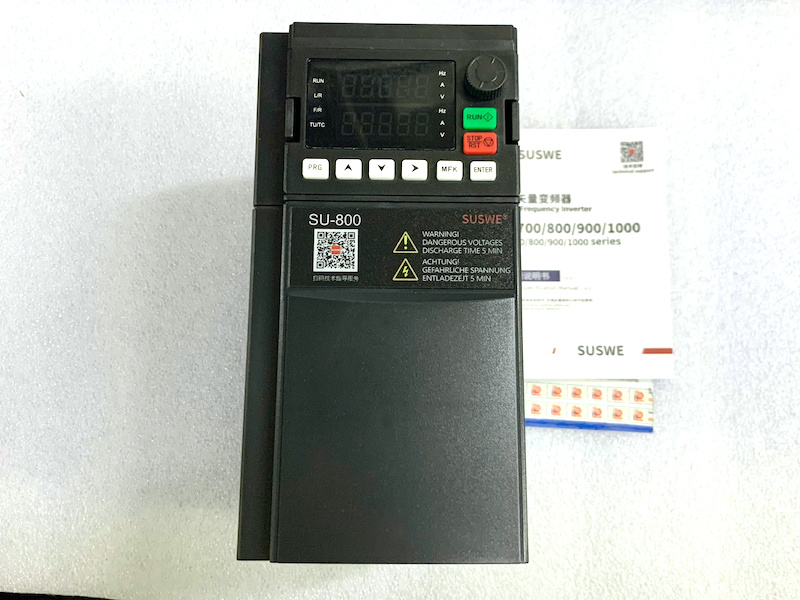 Biến tần SUSWE SU800-5R5G3 công suất 5.5kw điện áp 380V tải nặng